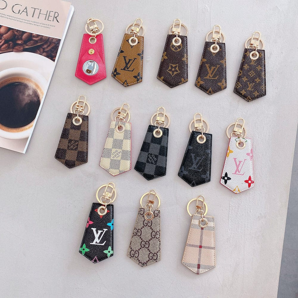 Tunde Store Louis Vuitton Airtag Case Holder With Keyring
