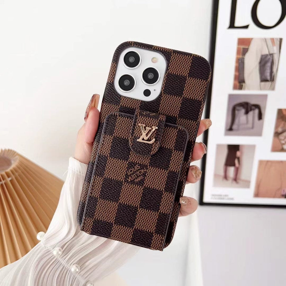 Tunde Store Louis Vuitton iPhone 15 Case with Wallet: A Fusion of Luxury and Functionality