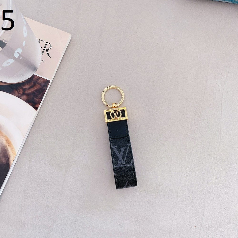 Tunde Store Louis Vuitton Keychain With Golden Keyring