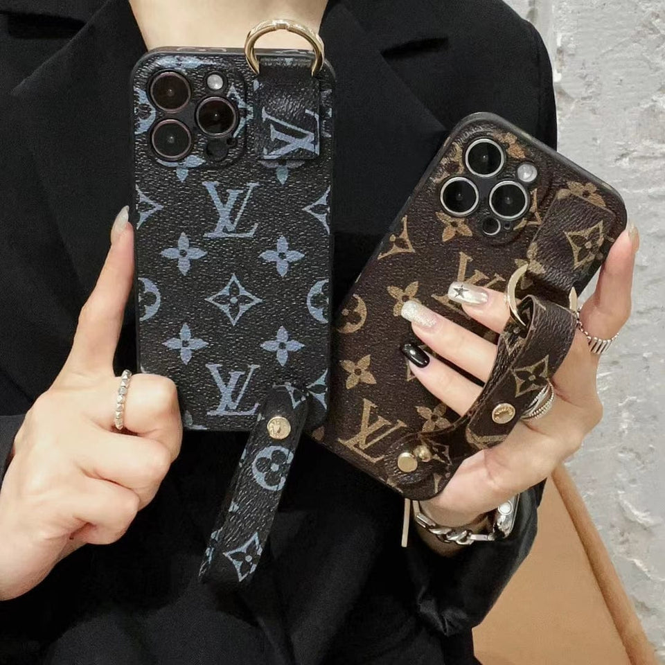 Tunde Store Louis Vuitton Monogram iPhone 15 Case |Timeless Luxury