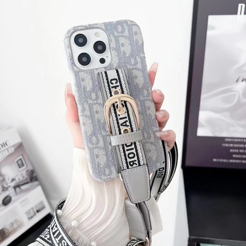Tunde Store Luxurious Hand Strap iPhone 15 Cover